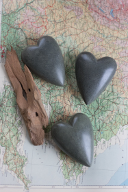 Set Of Six Hand Carved Stone Hearts (Color: Grey)