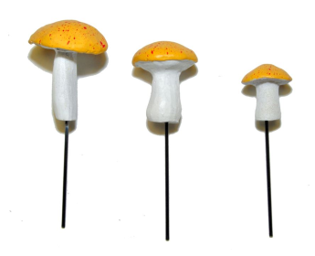 Garden Miniature Mushrooms (Color: yellow)